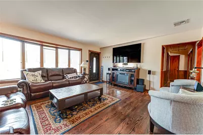 19 Buchanan Avenue, Amityville, NY 11701 - Photo 8