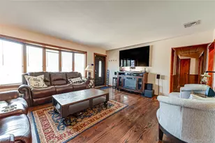 19 Buchanan Ave, Amityville, NY 11701 - Photo 8