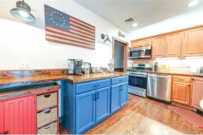 19 Buchanan Avenue, Amityville, NY 11701 - Photo 16