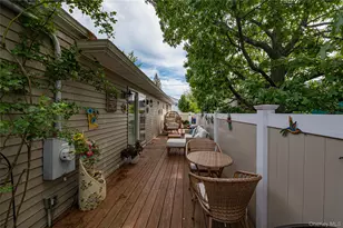 19 Buchanan Ave, Amityville, NY 11701 - Photo 24