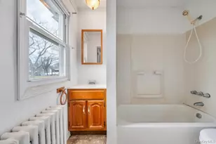 31 West Ave, West Sayville, NY 11796 - Photo 10