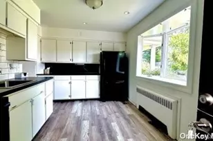 28 Ann St, Glen Cove, NY 11542 - Photo 2