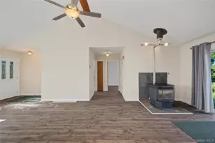 318 Cornwall Hill Rd, Patterson, NY 12563 - Photo 16