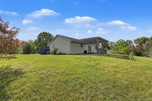 318 Cornwall Hill Rd, Patterson, NY 12563 - Photo 2