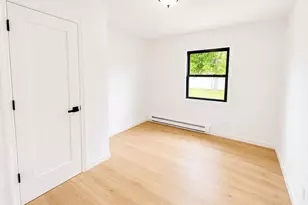 24 E Cherry St, Central Islip, NY 11722 - Photo 10
