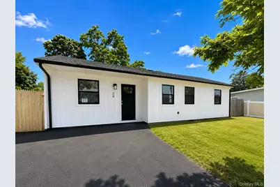 24 E Cherry Street, Central Islip, NY 11722 - Photo 2