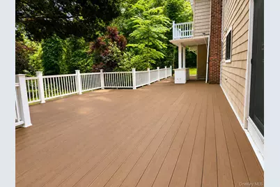 32 Valley Road, Old Westbury, NY 11568 - Photo 12