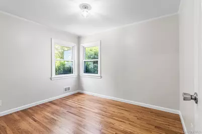 906 Stratford Drive, East Meadow, NY 11554 - Photo 12