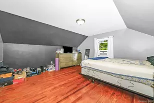 30 Dow St, Central Islip, NY 11722 - Photo 20