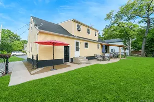 30 Dow St, Central Islip, NY 11722 - Photo 28