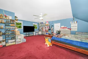 30 Dow St, Central Islip, NY 11722 - Photo 22