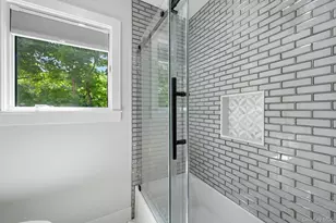 7 Fleet Ct, Northport, NY 11768 - Photo 22