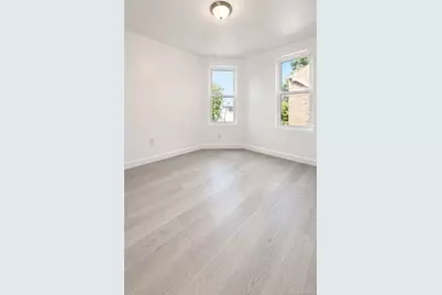 927 Summit Avenue, Bronx, NY 10452 - Photo 8
