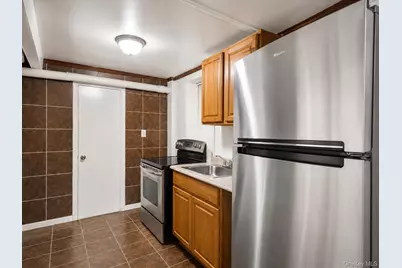 927 Summit Avenue, Bronx, NY 10452 - Photo 18