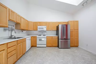 103 Crystal Hill Lane, Poughkeepsie, NY 12603 - Photo 10