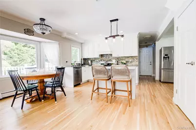 8 Robinhood Court, Nesconset, NY 11767 - Photo 6