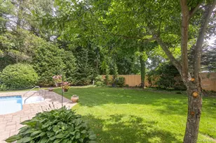 8 Robin Hood Ct, Nesconset, NY 11767 - Photo 22