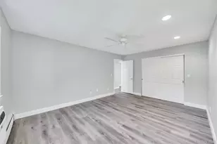 31 Richmond Blvd, Ronkonkoma, NY 11779 - Photo 16