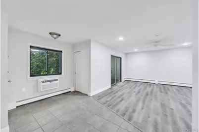 31 Richmond Boulevard #1B, Ronkonkoma, NY 11779 - Photo 4