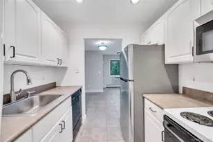 31 Richmond Blvd, Ronkonkoma, NY 11779 - Photo 6