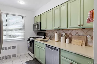 324 Post Avenue #12L, Westbury, NY 11590 - Photo 16