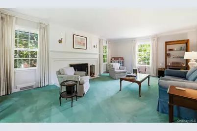 17 Monfort Road, Port Washington, NY 11050 - Photo 2