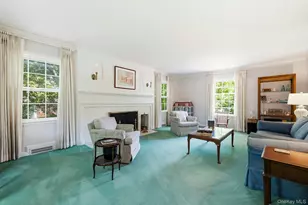 17 Monfort Rd, Port Washington, NY 11050 - Photo 2