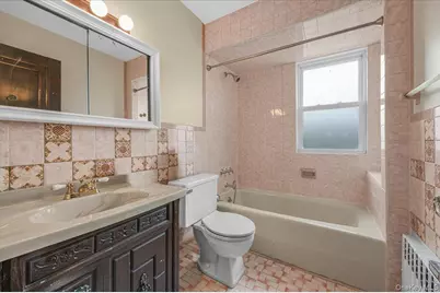 251-47 42nd Avenue, Little Neck, NY 11363 - Photo 22