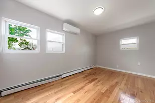 119-20 193rd St, Saint Albans, NY 11412 - Photo 16