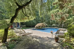 17 Danton Ln N, Locust Valley, NY 11560 - Photo 26