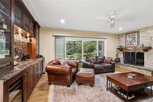 17 Danton Ln N, Locust Valley, NY 11560 - Photo 12