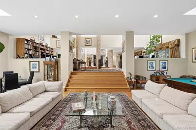17 Danton Lane N, Locust Valley, NY 11560 - Photo 8