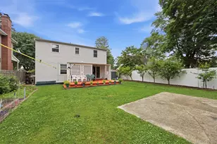 5 Putnam Pl, Huntington Station, NY 11746 - Photo 32