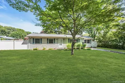 11 Wood Avenue, Shirley, NY 11967 - Photo 2