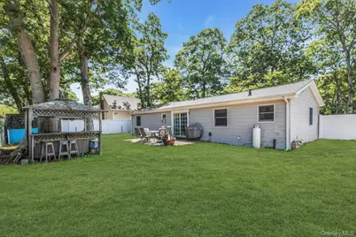 11 Wood Avenue, Shirley, NY 11967 - Photo 20