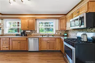 200 Walnut St, Walden, NY 12586 - Photo 6