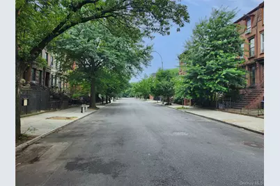 689 Greene Avenue, Brooklyn, NY 11221 - Photo 36