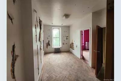 689 Greene Avenue, Brooklyn, NY 11221 - Photo 24