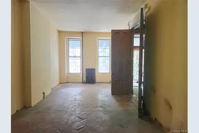 689 Greene Avenue, Brooklyn, NY 11221 - Photo 6