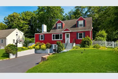 9 Cross Lane, Cortlandt Manor, NY 10567 - Photo 1