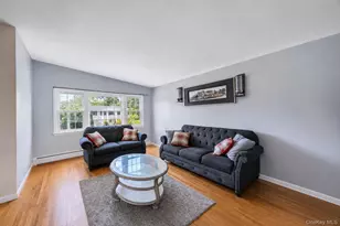 99 Schneider Ln, Hauppauge, NY 11788 - Photo 18