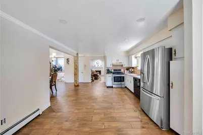99 Schneider Lane, Hauppauge, NY 11788 - Photo 24