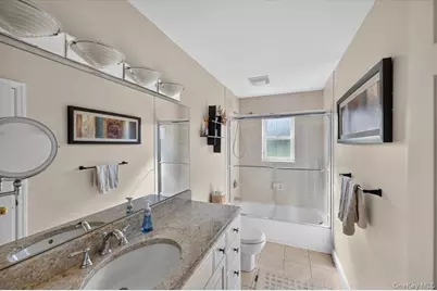 266 Clinton Avenue, Patchogue, NY 11772 - Photo 22