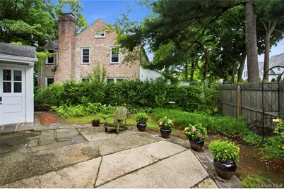63 Aka 61 Beechwood Terrace, Yonkers, NY 10705 - Photo 12