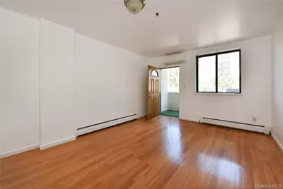 133-38 Avery Avenue #3FA, Flushing, NY 11355 - Photo 6