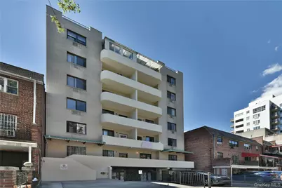 133-38 Avery Avenue #3FA, Flushing, NY 11355 - Photo 2
