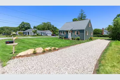 90 Sunrise Avenue, Riverhead, NY 11901 - Photo 1