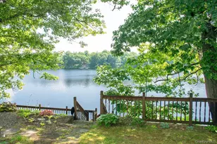 36 Small Hawley Point Rd, Kinderhook, NY 12130 - Photo 4