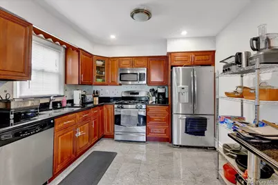 19 Storey Lane, Yonkers, NY 10710 - Photo 4