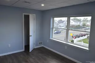 223 Scherer Blvd, Franklin Square, NY 11010 - Photo 10